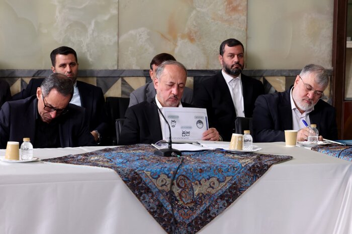 بازدید پزشکیان از خطوط راه آهن شرق استان تهران