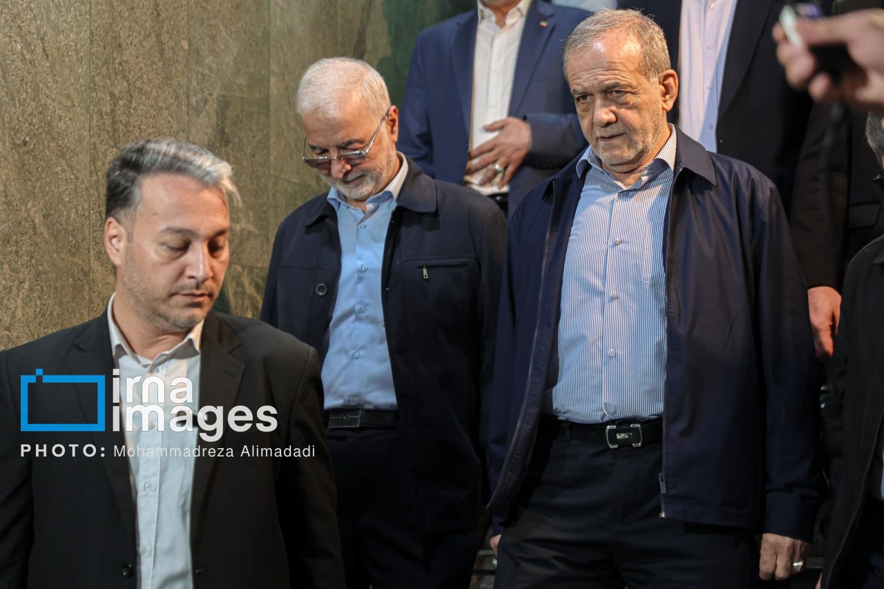 بازدید پزشکیان از خطوط راه آهن شرق استان تهران