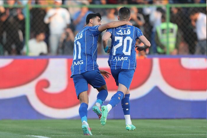 پیروزی قاطعانه استقلال مقابل آلومینوم ؛ آبیپوشان صدر جدول را از تراکتور پس گرفتند