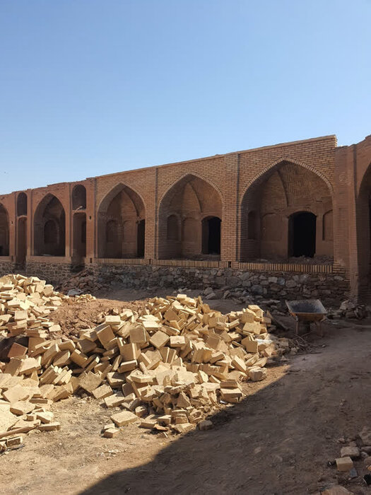 عملیات مرمت مجموعه تاریخی کاروانسرای البرز در قم آغاز شد