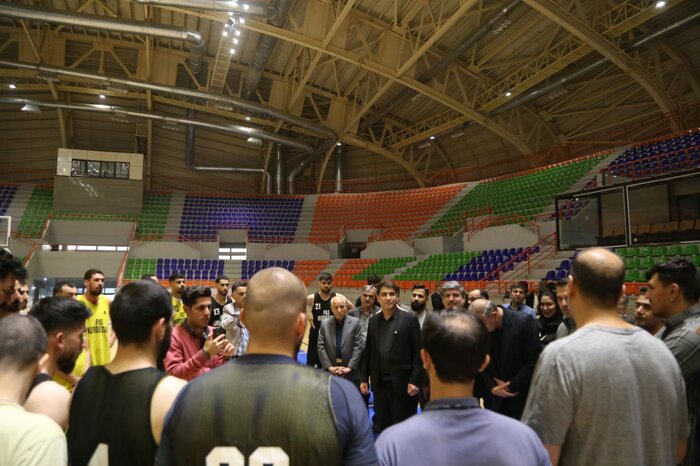 پایان چشم‌انتظاری ورزشکاران کردستانی؛ سالن ۲۲ گولان به بهره‌برداری رسید