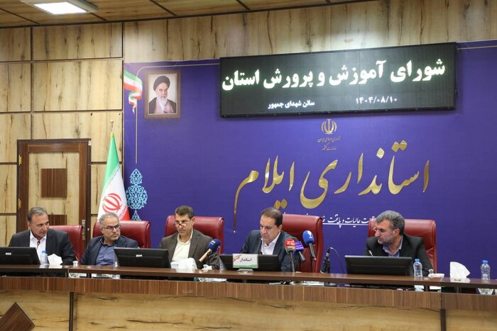 استاندار ایلام یک‌ماه حقوق خود را به پویش بساز مدرسه اهدا کرد