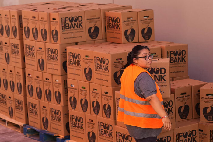 بحران گرسنگی آمریکا؛ قطع برنامه کمک غذایی ۴۲ میلیون آمریکایی