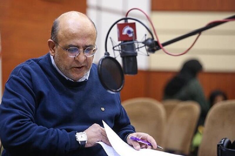 بازگشت دوباره گوینده رادیو به تئاتر پس از ۳۶ سال/ خوانش ۴۰ نقش در قصه‌های شهرزاد