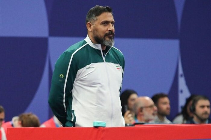 افلاکی: مگر بقیه کشورها تماشاگرند که همه مدالها را ما بگیریم؛ به جای تشویق، تخریب میشویم
