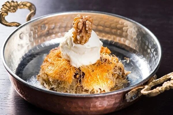 دستور تهیه کنافه با شربت زعفرانی داغ