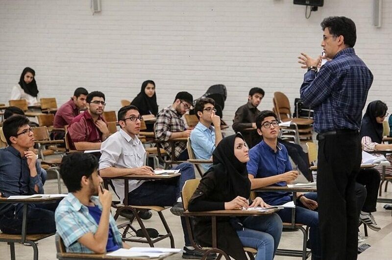 دانشگاه در ایران دچار نوعی فروبستگی است