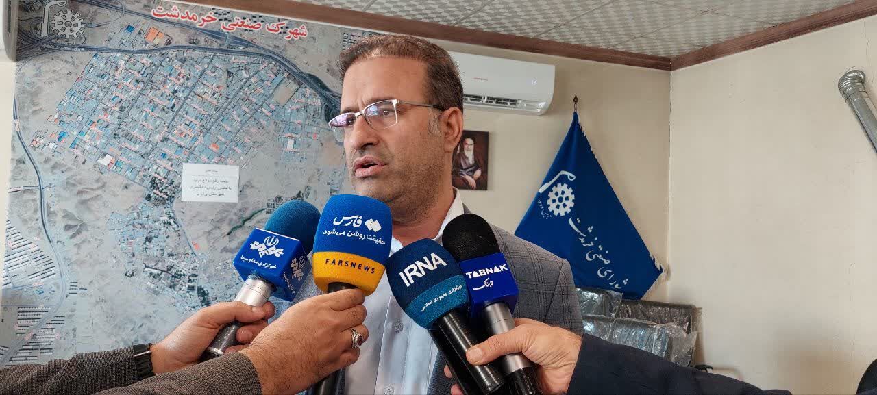 تشکیل کارگروه‌های تخصصی رفع چالش‌ تولید در پردیس