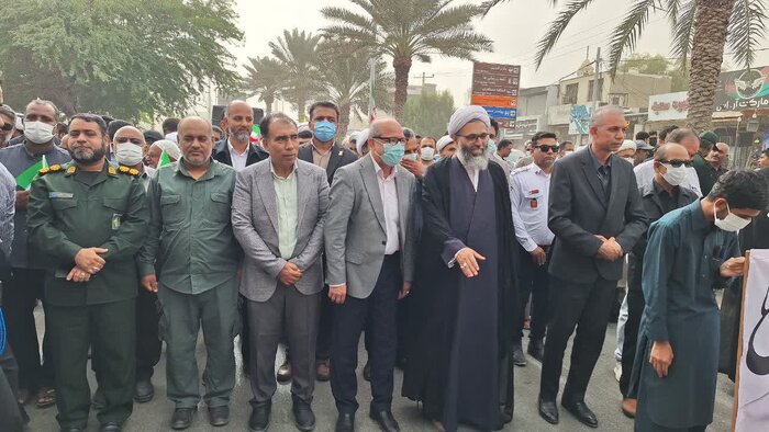 مردم قشم در روز ۱۳ آبان فریاد استکبار ستیزی سر دادند