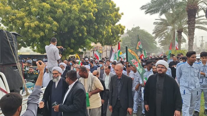 مردم قشم در روز ۱۳ آبان فریاد استکبار ستیزی سر دادند