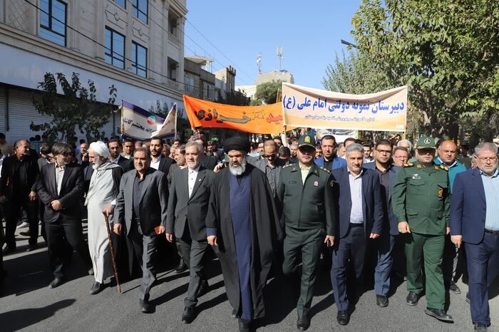 اعلام انزجار مردم شهرستان‌های غرب تهران از سیاست‌های استکباری