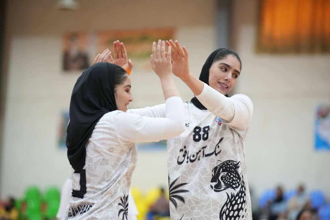 صعود تیم هندبال بانوان ایران به مرحله نیمه نهایی بازیهای همبستگی کشورهای اسلامی
