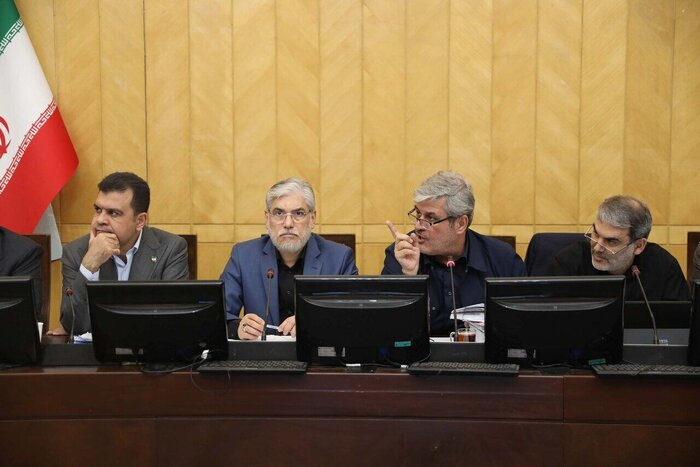 از فرصت ۳ ماهه مجلس به وزیر علوم تا ثبت دو چهره ایرانی در یونسکو