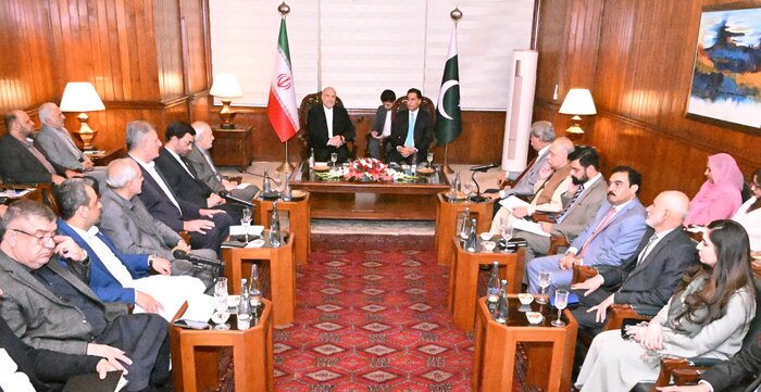 تعهد تهران-اسلامآباد به تقویت روابط راهبردی و پارلمانی