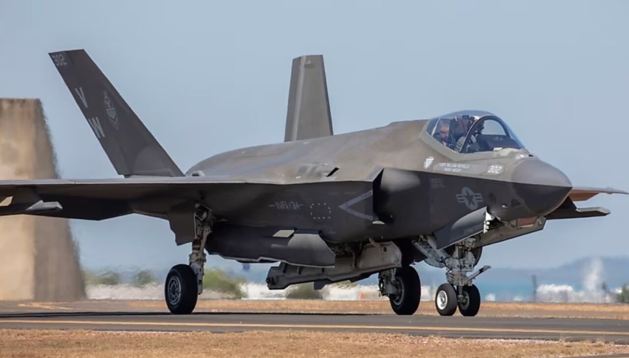 رويترز: دولت ترامپ در حال بررسي فروش 48 جنگنده پيشرفته اف-35 به عربستان سعودي است رويترز: دولت ترامپ در حال بررسي فروش 48 جنگنده پيشرفته اف-35 به عربستان سعودي است