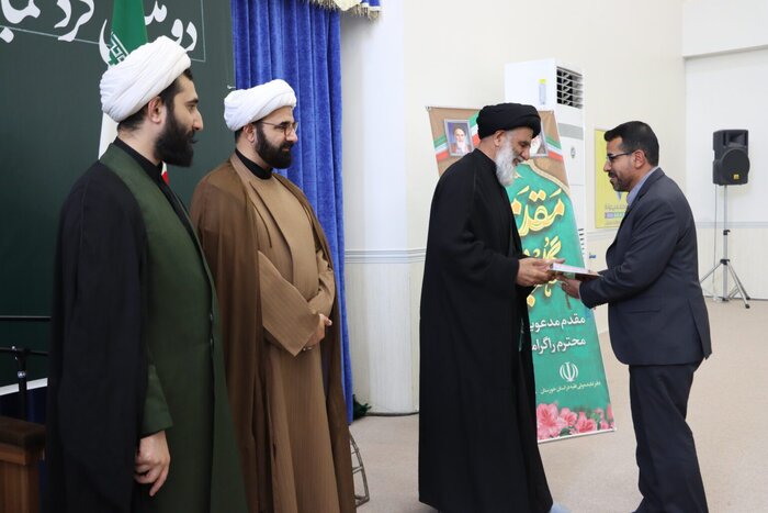 لزوم ترویج معارف قرآن و نهج البلاغه در سطح خوزستان