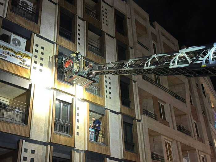 آتشسوزی ساختمان اداری در بزرگراه ستاری تهران