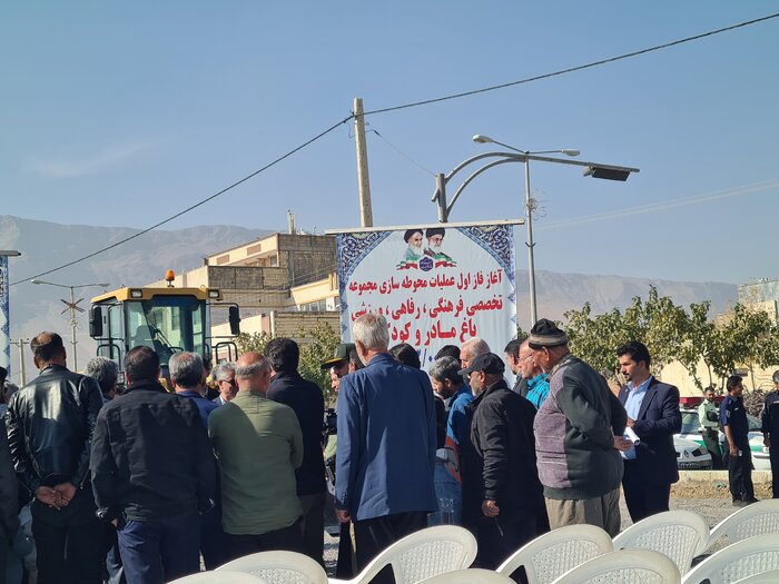 استاندار اصفهان کلنگ زیرگذر «گردنه رخ» را به زمین زد