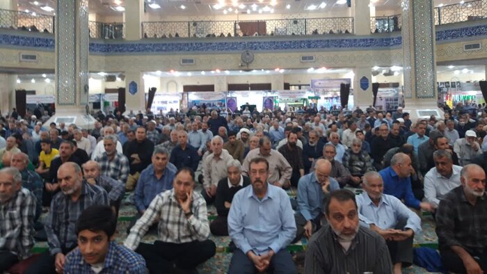 امام جمعه دزفول: هم‌زمانی پیشنهاد همکاری آمریکا با ایران و کمک به صهیونیست سازگاری ندارند