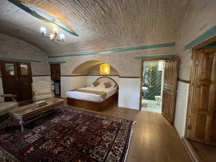 هتل بوتیک آریانا در خانه تاریخی رنده‌کش کرمانشاه افتتاح شد