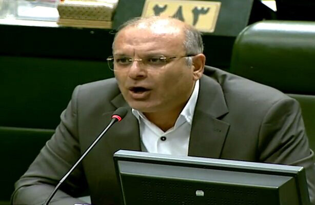 تفویض اختیار به استان‌ها، فرصتی برای رفع خودتحریمی‌ها