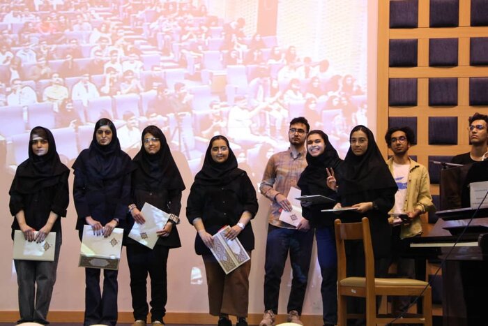 بنیاد نخبگان فارس با «جایزه شهید طاهری» از دانشجویان الکترونیک تقدیر کرد