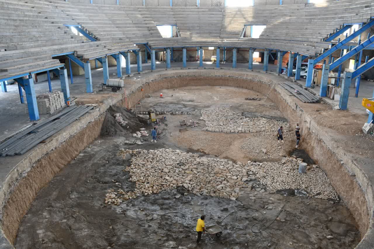 گوشهای شکسته؛ چشمان منتظر