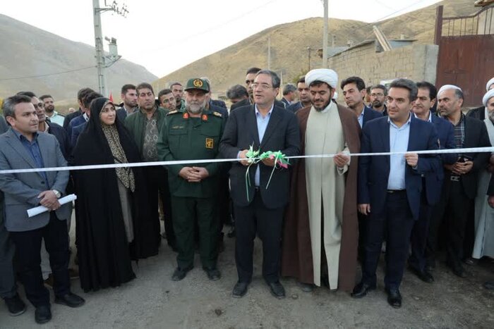 استاندار آذربایجان‌غربی: خون شهدا چراغ راهی برای ساختن آینده‌ای روشن است