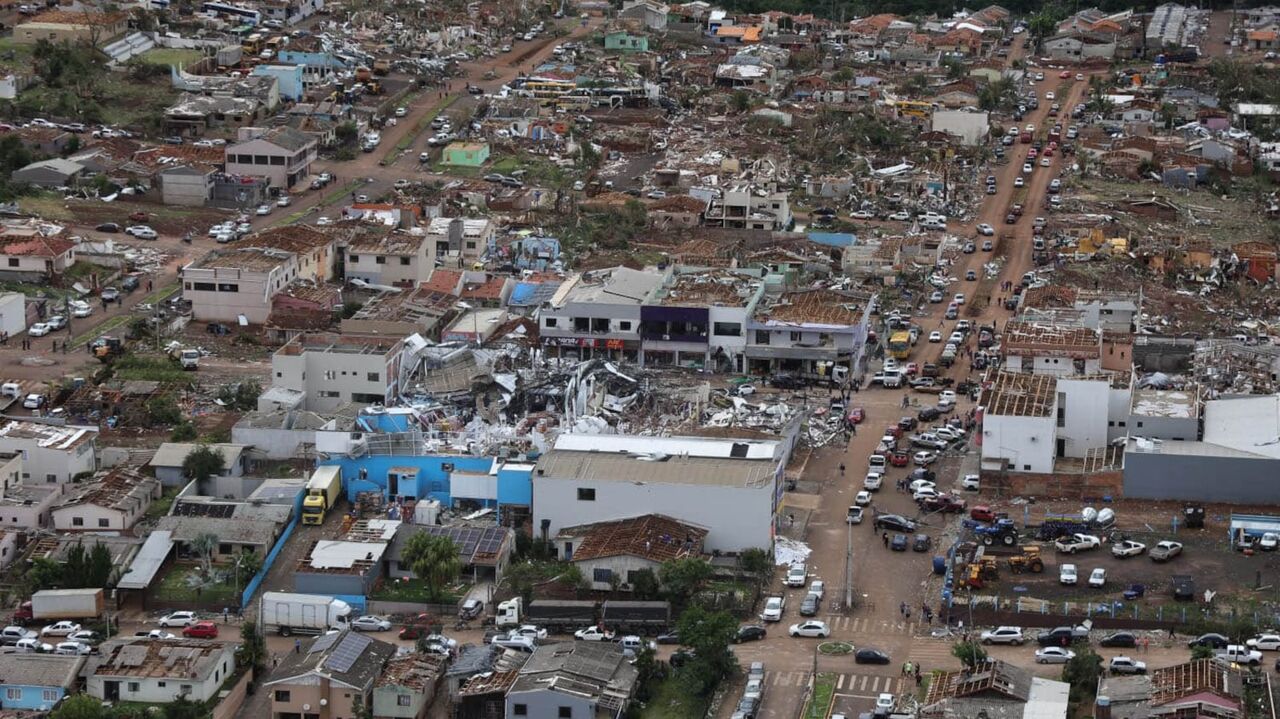 ۶ کشته و صدها مجروح بر اثر وقوع گردبادی قوی در برزیل