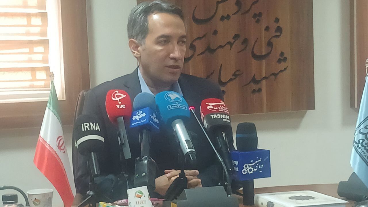 ساخت و راه‌اندازی دستگاه تولید کود زیستی از ضایعات کشاورزی توسط دانش‌بنیان‌ها