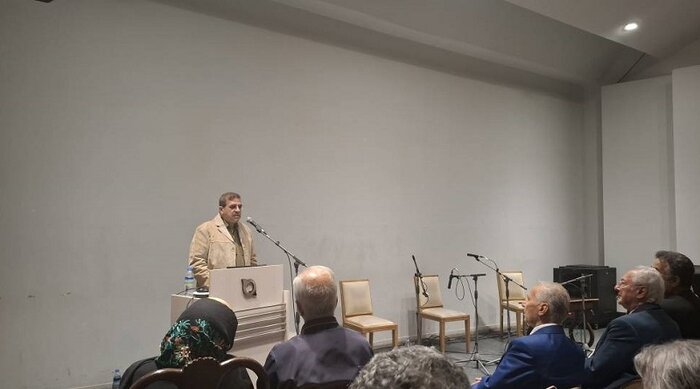 نشست تخصصی‌ آیین آواز / گلپا از دانش و محتوای آوازی پیشینیان بهره برد و بنایی جدید ساخت