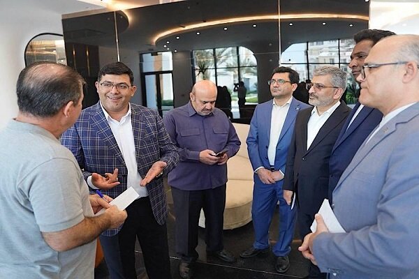 بازدید مدیران ارشد بانک مسکن از پروژه ۱۷۰ واحدی «هسا» کیش