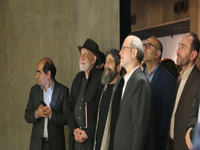 نقاشی های ۵۰ ساله «بهرام دبیری» تضمین کننده هنر ایرانی برای آیندگان است