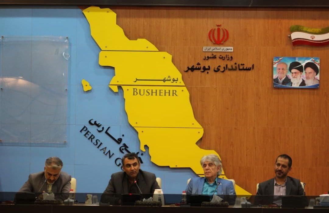 کارگاه آموزشی روزنامهنگاری سیاسی در بوشهر برگزار شد کارگاه آموزشی روزنامهنگاری سیاسی در بوشهر برگزار شد