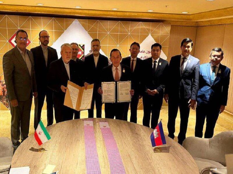 إيران مستعدة لإقامة معرض مشترك مع كمبوديا إيران مستعدة لإقامة معرض مشترك مع كمبوديا