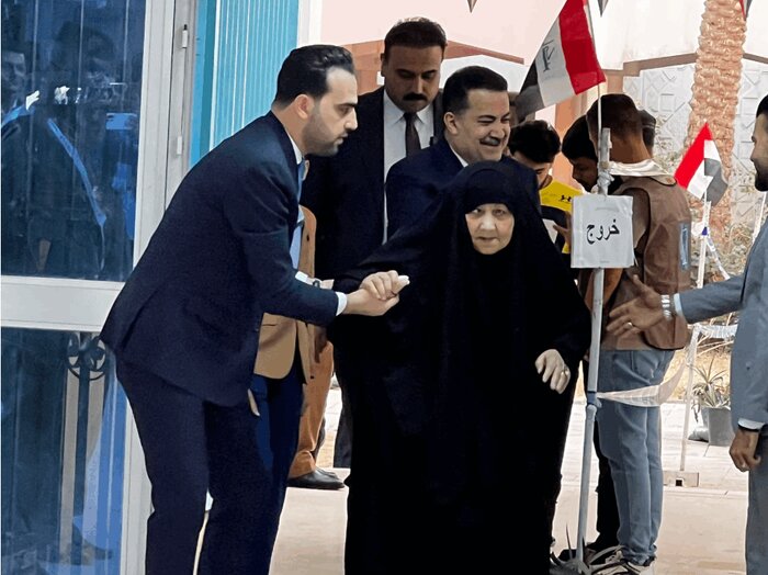 السودانی با مادرش پای صندوق حضور یافت