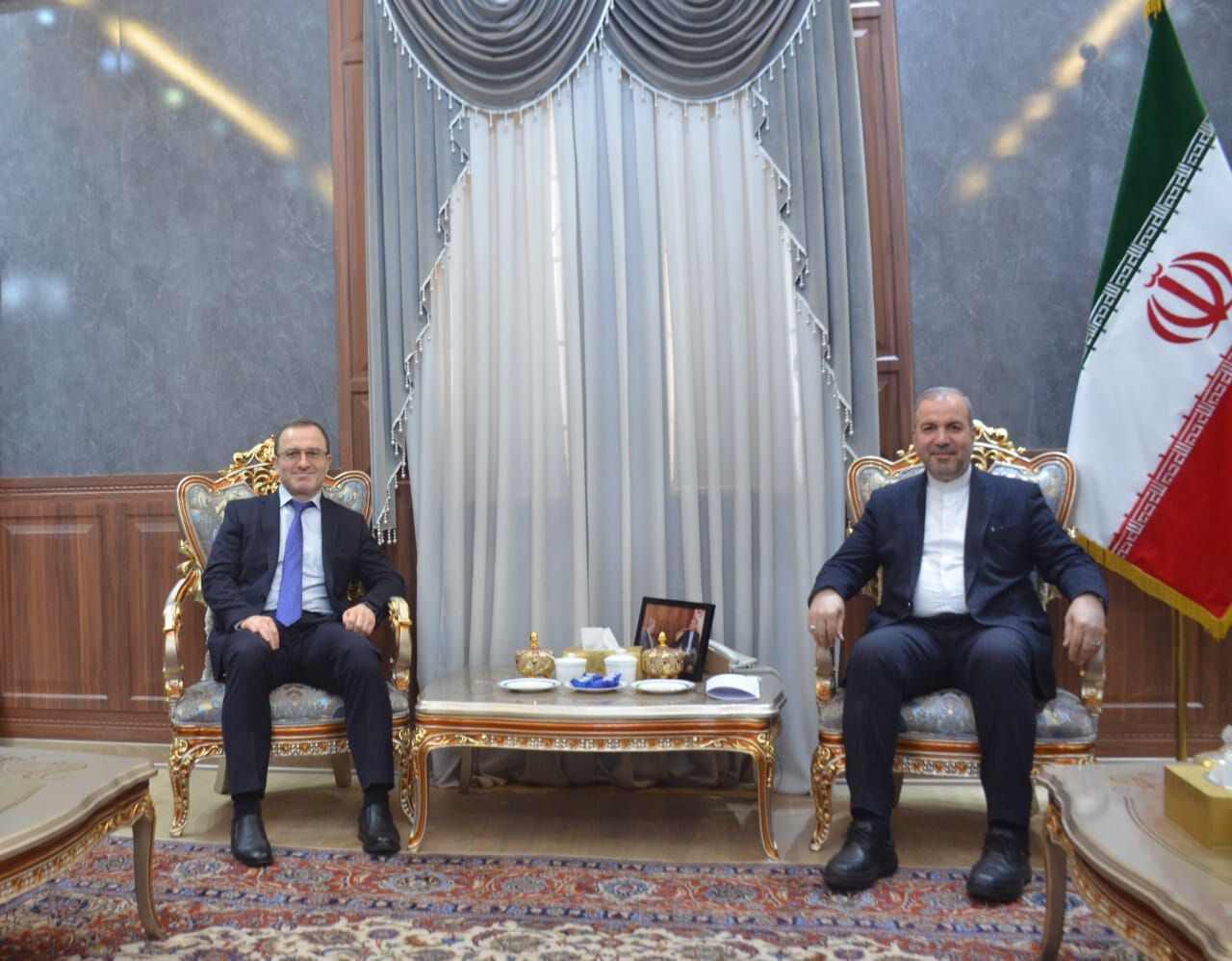 دیدار سفیران ایران و روسیه در بغداد؛ دو طرف بر اهمیت انتخابات عراق تاکید کردند