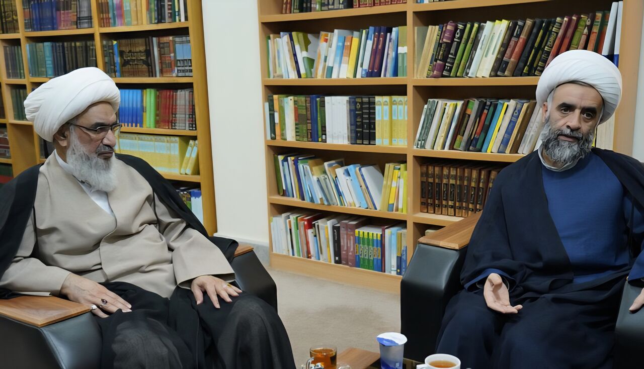 امام جمعه بوشهر: کار فرهنگی مؤثر تنها با مدیریت مردمی امکانپذیر است امام جمعه بوشهر: کار فرهنگی مؤثر تنها با مدیریت مردمی امکانپذیر است