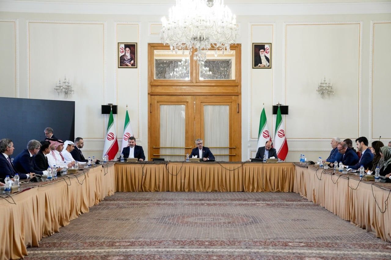 بقائي يؤكد على تطوير التعاون الإعلامي بين إيران ودول العالم بقائي يؤكد على تطوير التعاون الإعلامي بين إيران ودول العالم