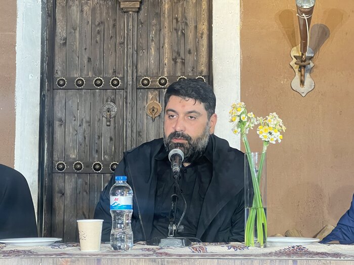 نمایش «محرمانه» به دنبال انتقال روایت اهل بیت به زبان هنر است 