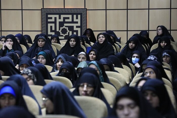 جامعه نخبگانی محور شبکهسازی فرهنگی و فکری کشور قرار گیرد