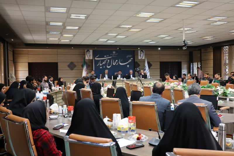 گفتوگوی دانشجویان با مدیران چهارمحال و بختیاری پیرامون آیندهای توسعهمحور گفتوگوی دانشجویان با مدیران چهارمحال و بختیاری پیرامون آیندهای توسعهمحور