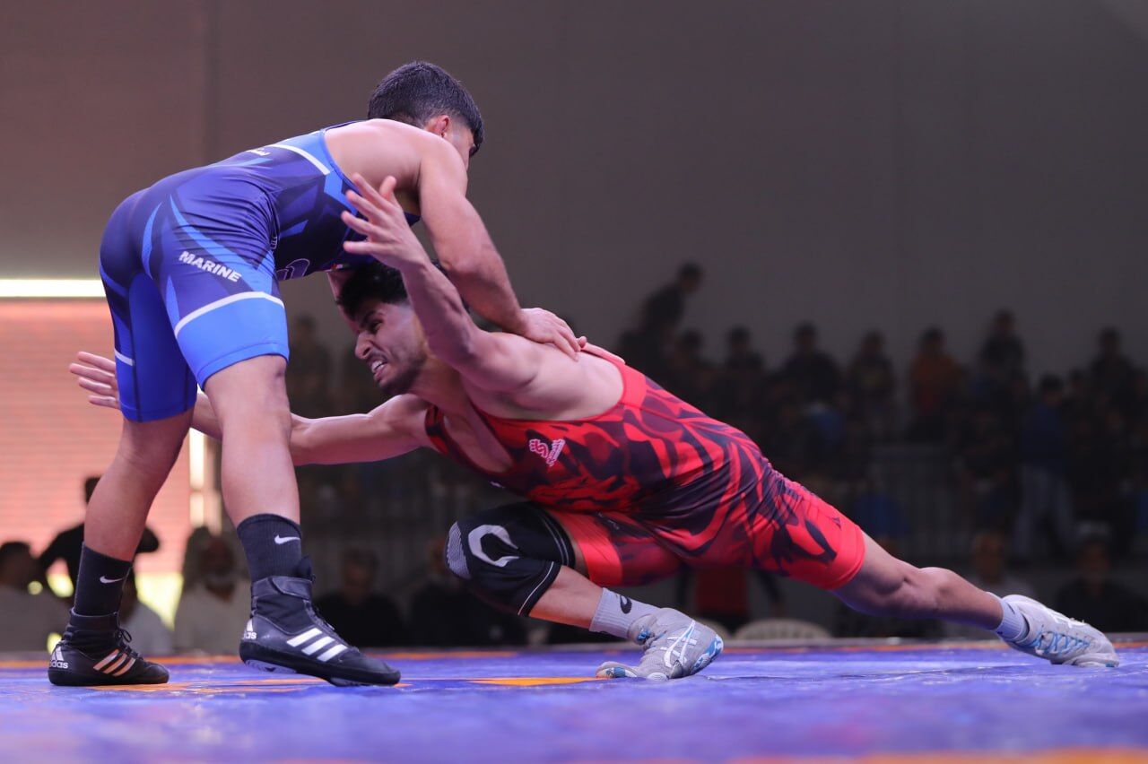 مربی تیم ملی امید: کاهش وزن خیانت به کشتی گیران است + فیلم