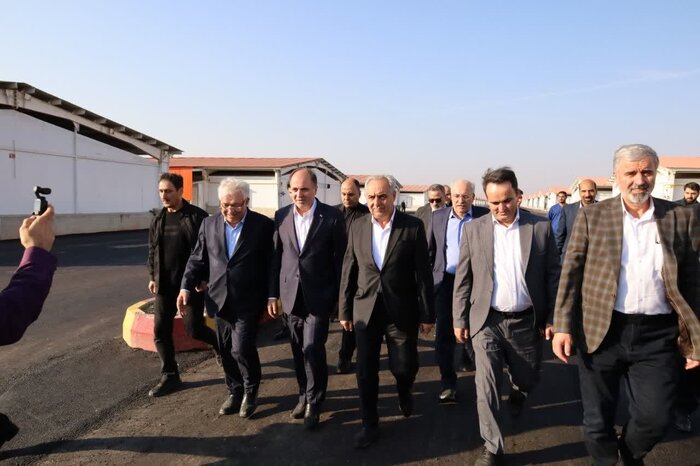 وزیر جهاد کشاورزی: نمیتوانیم تولید را متوقف کنیم، مصرف آب را مدیریت میکنیم