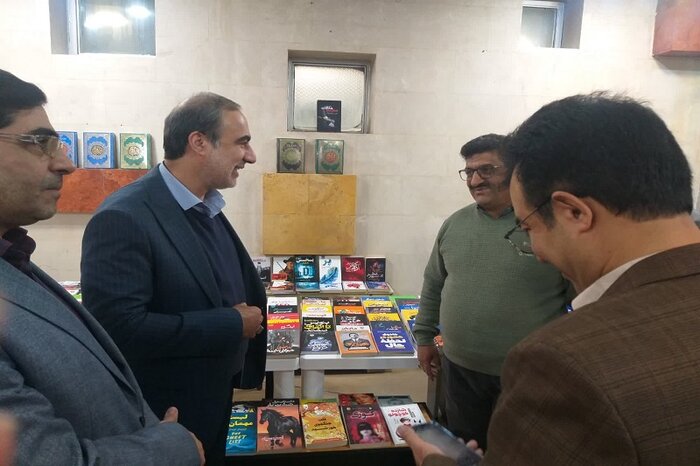 نمایشگاه هفته کتاب اصفهان شروع به کار کرد