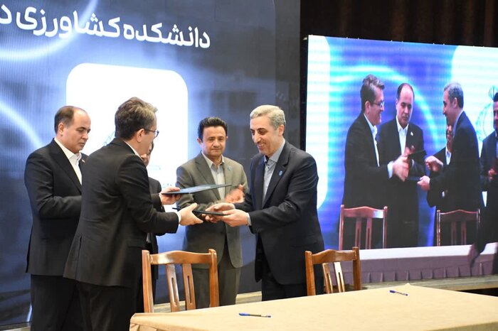 کتاب «تاریخ دانشکده کشاورزی دانشگاه تبریز» با حضور وزیر جهاد کشاورزی رونمایی شد