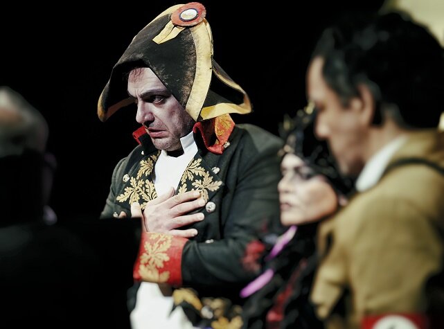 نمایشی که میزبان دیکتاتورهای تاریخ شدهاست/ خونخوارتر از دراکولا +فیلم