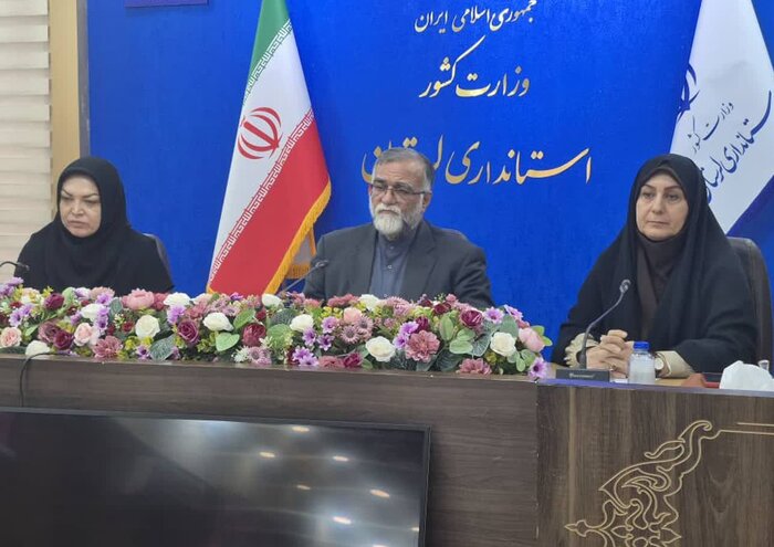 چهار هزار نسخه کتاب از لرستان به مرکز اسناد و کتابخانه ملی اهدا شد