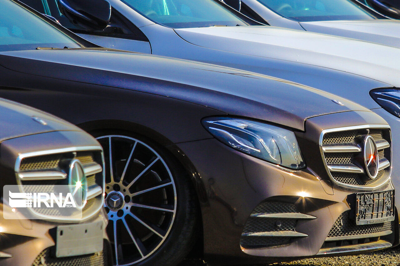 محکومیت ۱۱۲ میلیاردریالی قاچاقچی خودروهای لوکس در ری