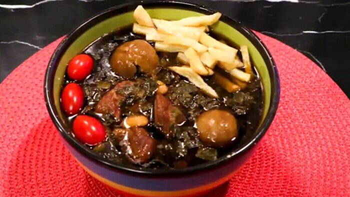 خورش تره کردی، رقیب سرسخت قرمه سبزی